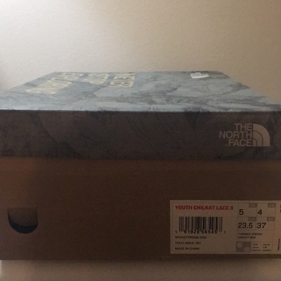 The North Face Boys' Boot Size 5 - Picture 6 of 6